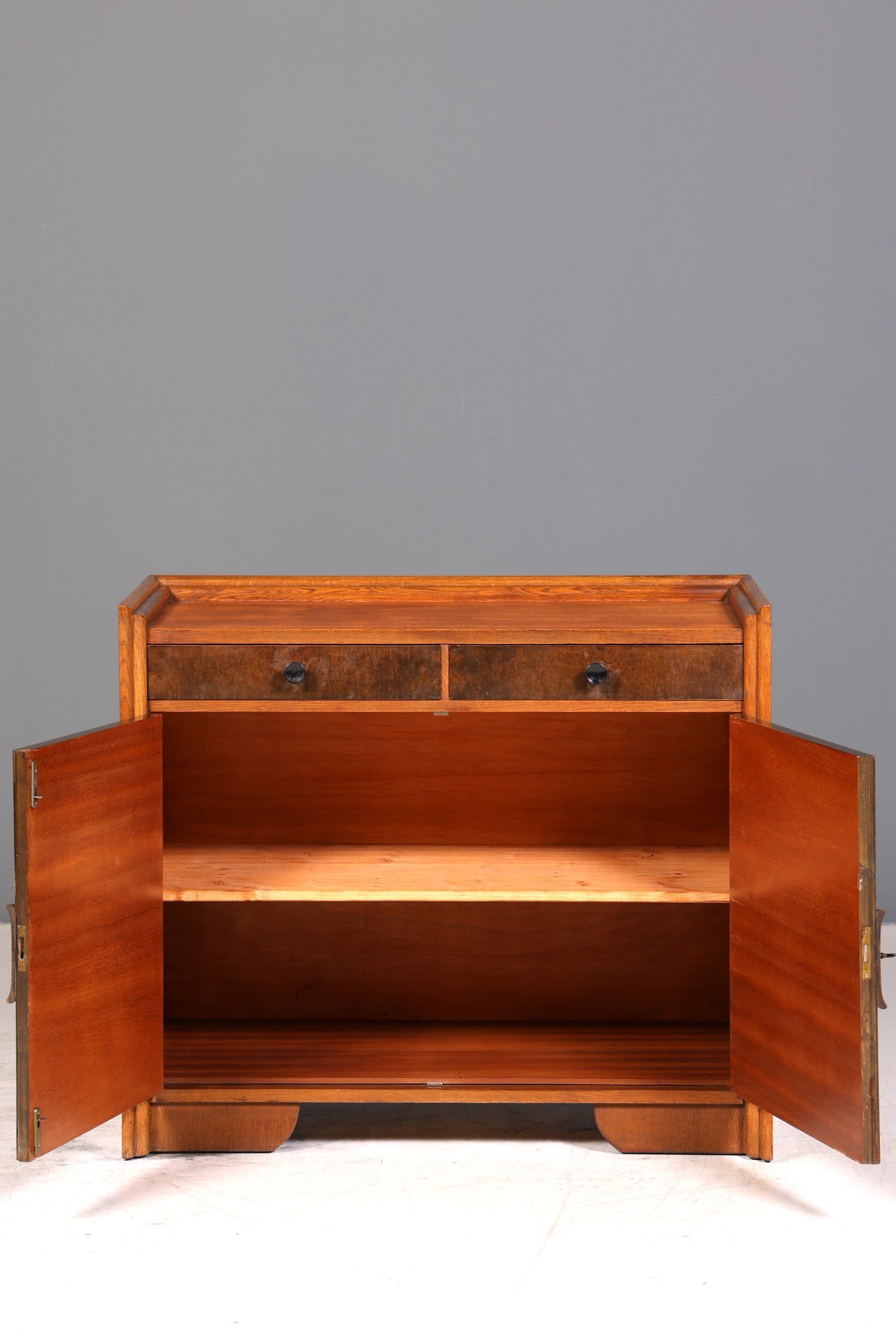 Wunderschöne Art Deco Stil Schrank um 1940 Sideboard Flurschrank TV Schrank