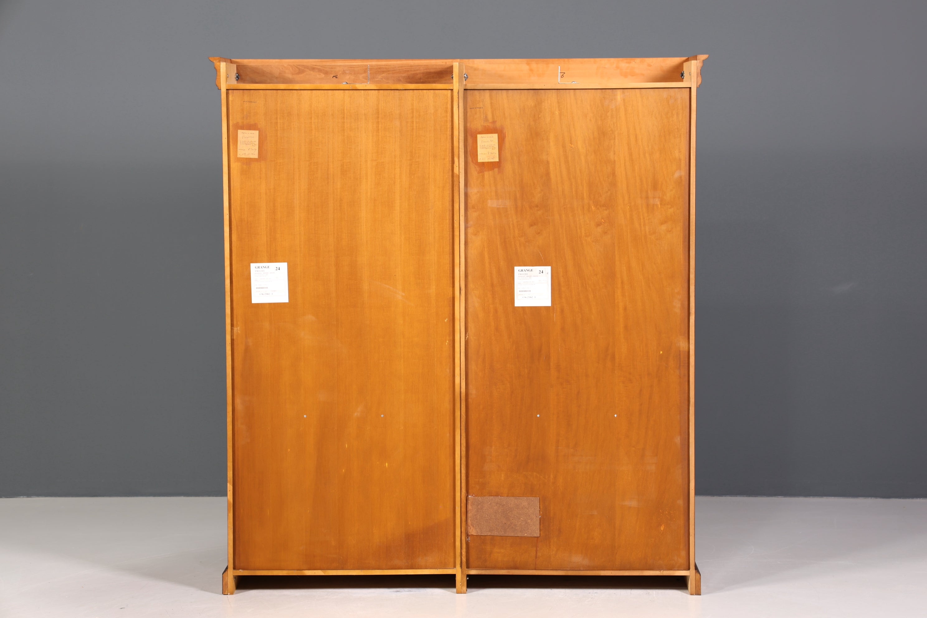 Wunderschönes Original XXL Grange Bücherregal Antik Regal Made in France Bookshelf Buchablage 60s