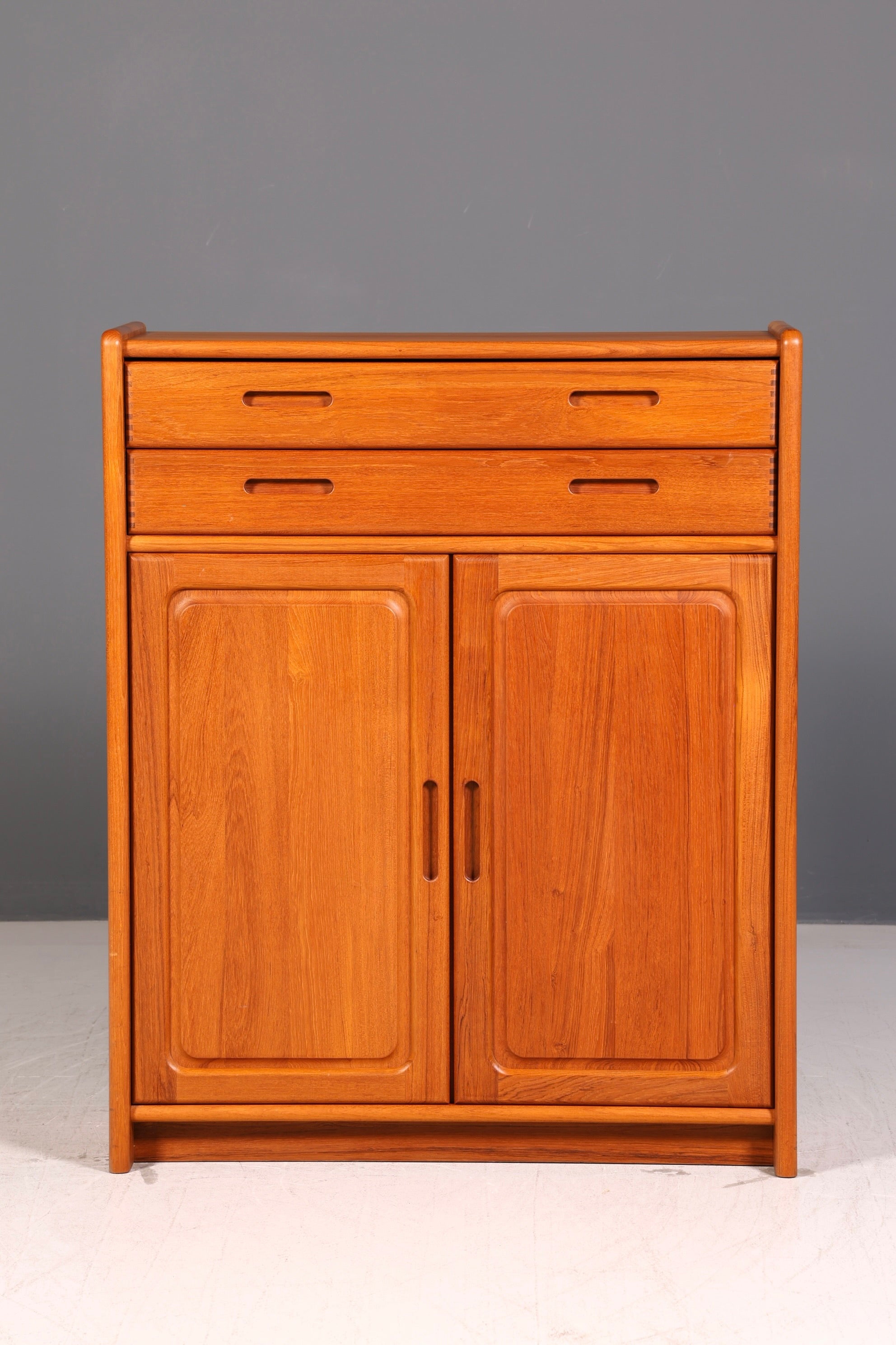 Edler Dyrlund Mid Century Teak Schrank Dänisch Highboard Kommode Wäscheschrank Vintage 60er Danish Design