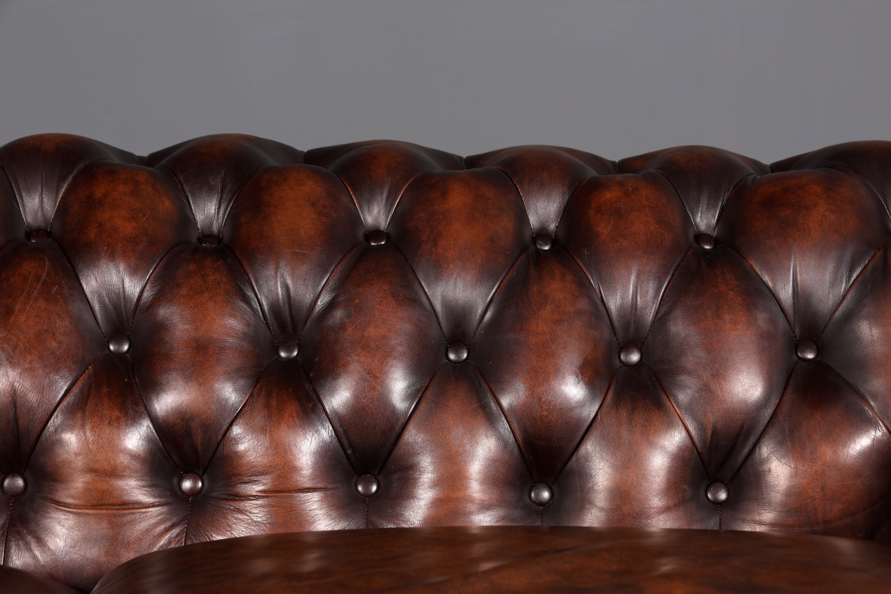 F965 Finish cm Wunderschönes Original Chesterfield 2er Sofa Englisch Oxblood Leder 2- Sitzer Couch