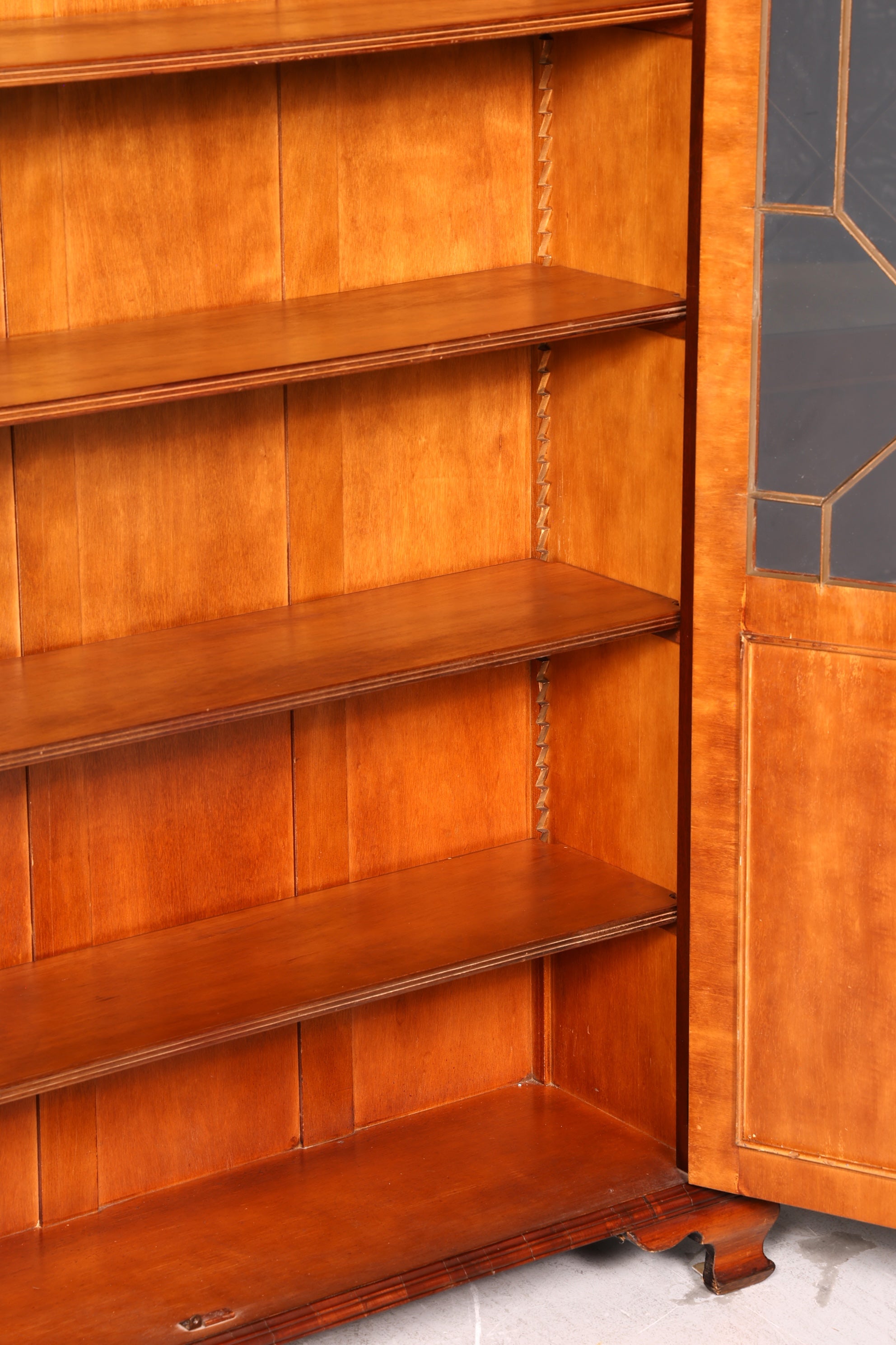 Dreamlike Bevan Funnell Reprodux English bookcase yew display cabinet library bookshelf vintage