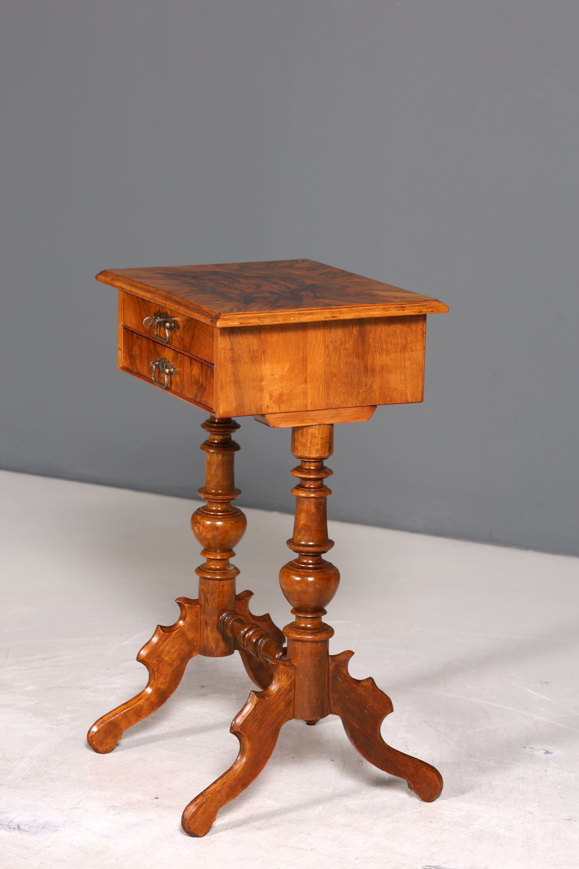 Traumhafter Louis Philippe Beistelltisch Nähtisch Kommode Antik Ablagetisch um 1875