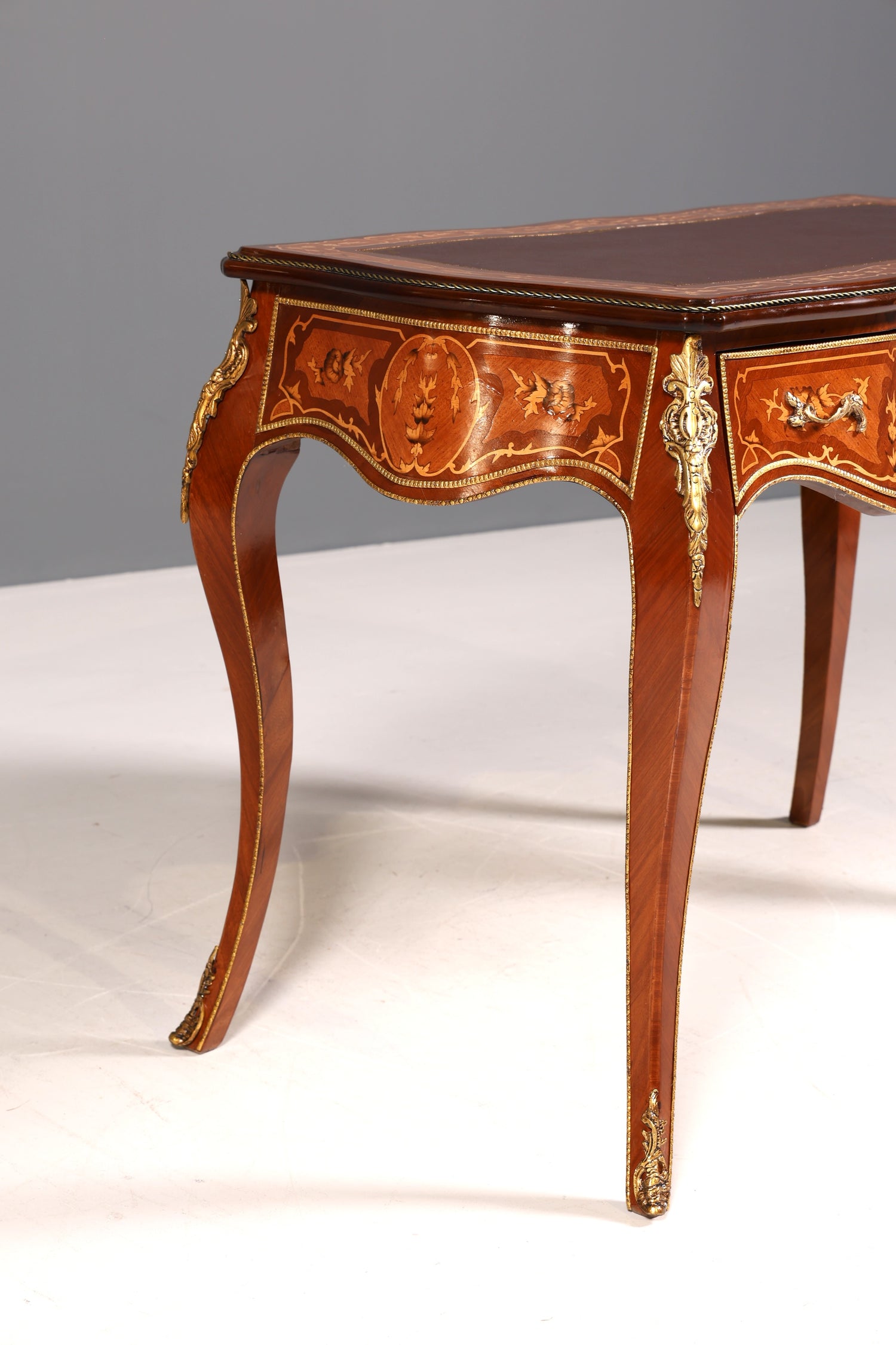 Traumhafter Louis XV Stil Schreibtisch French Desk Antik Stil Bürotisch