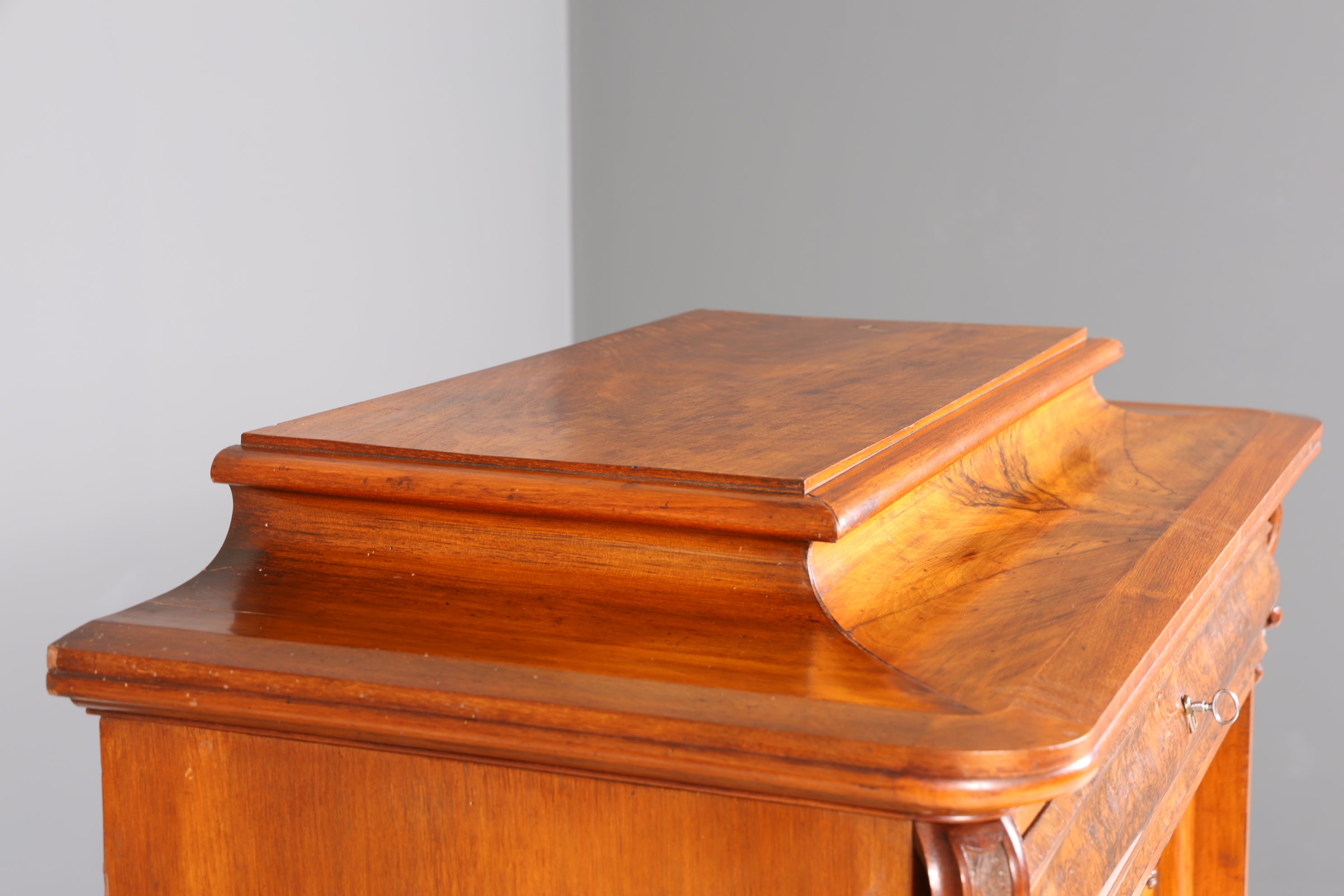 Stilvoller Louis Philippe Sekretär Vertiko Gründerzeit Kommode um 1880 Schubladenkommode