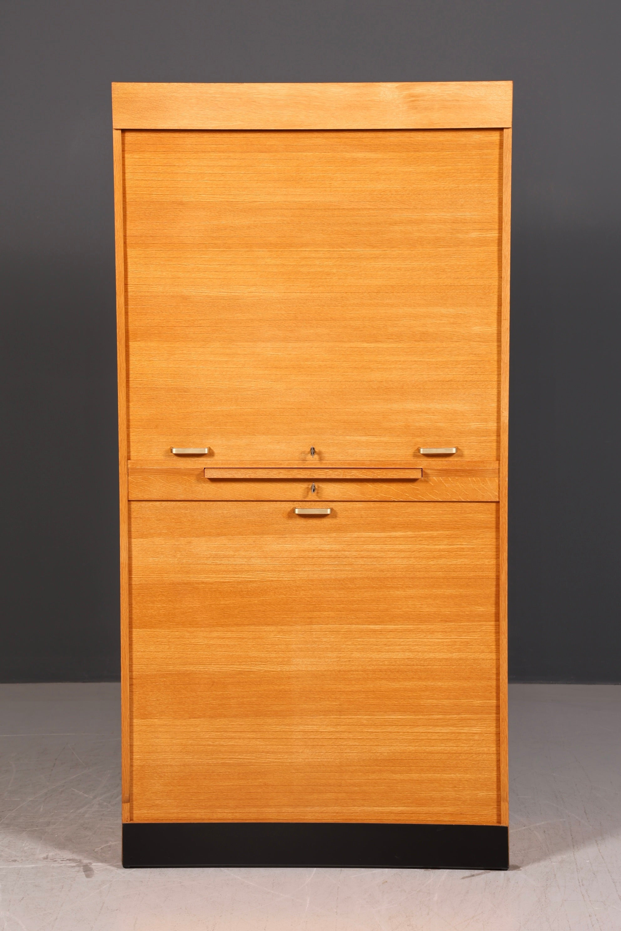 Stilvoller Mid Century Rollladenschrank Bauhaus Apothekerschrank Art Deco Büro Aktenschrank