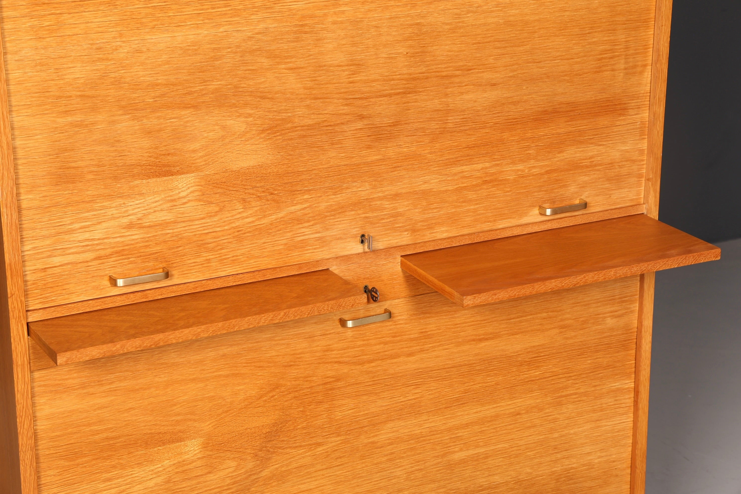 Stilvoller Mid Century Rollladenschrank Bauhaus Apothekerschrank Art Deco Büro Aktenschrank