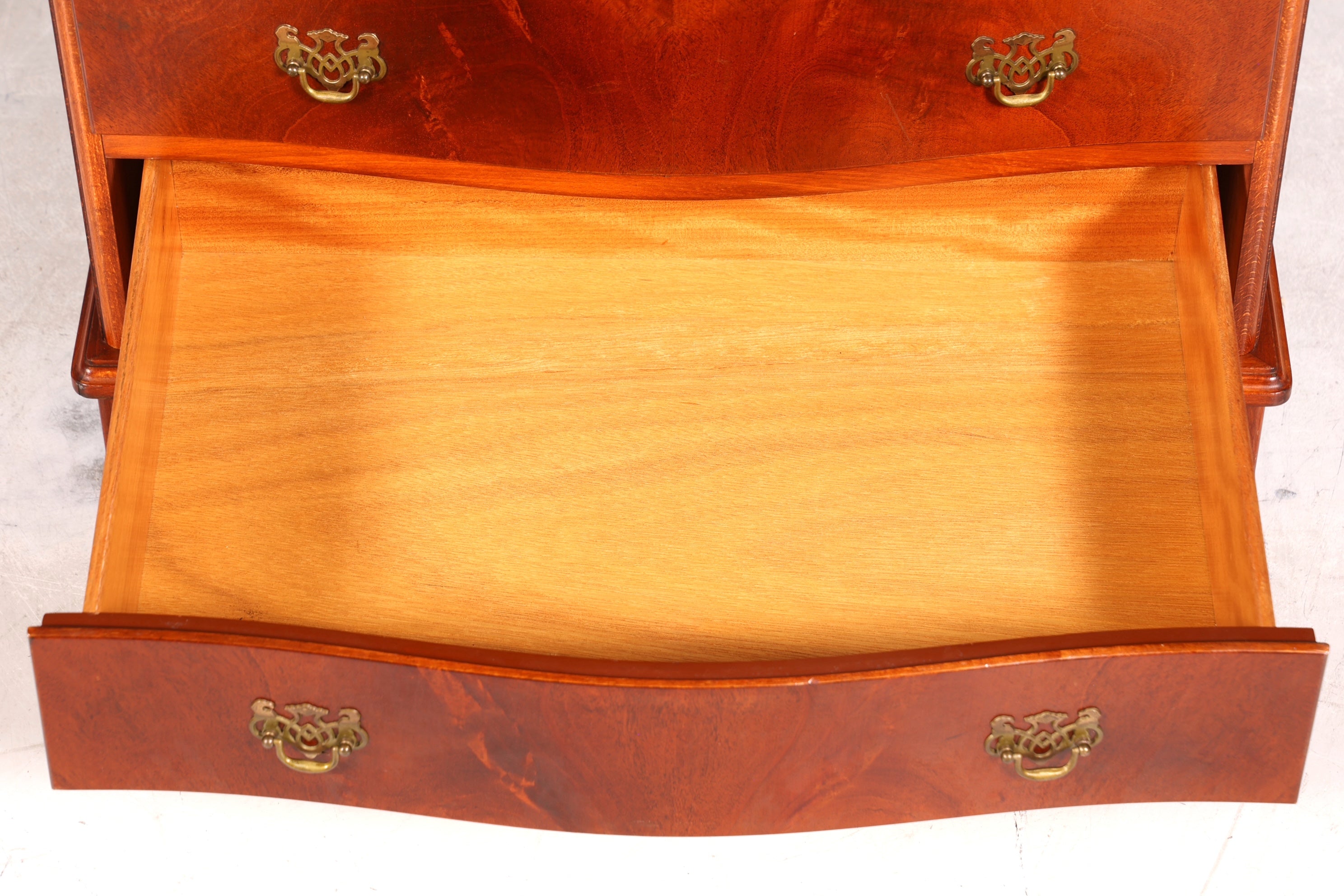 Wunderschöne Englische Kommode Holz Schrank Mahagoni Antik Sideboard Schubladenkommode