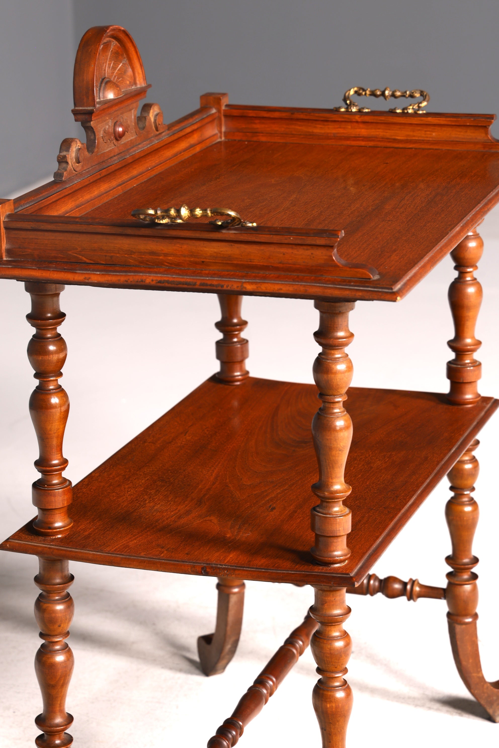 Traumhafte Gründerzeit Etagere Beistelltisch Serviertisch Antik Nussbaum Ablagetisch Etagentisch Vintage um 1890