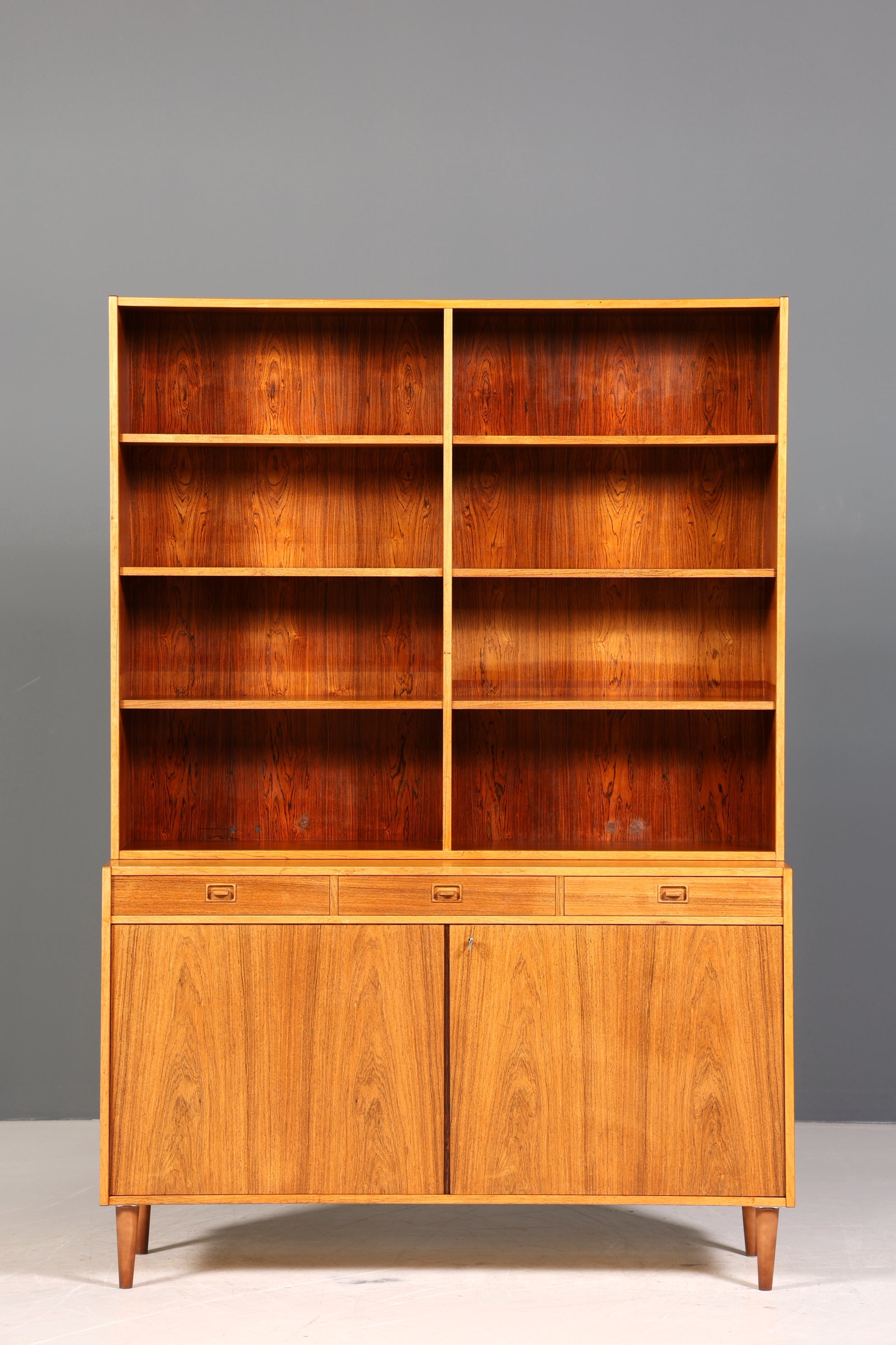 Traumhaftes Mid Century Regal echt Holz Schrank Danish Design Retro Kommode Vintage Bücherregal 60er Jahre 1 von 2