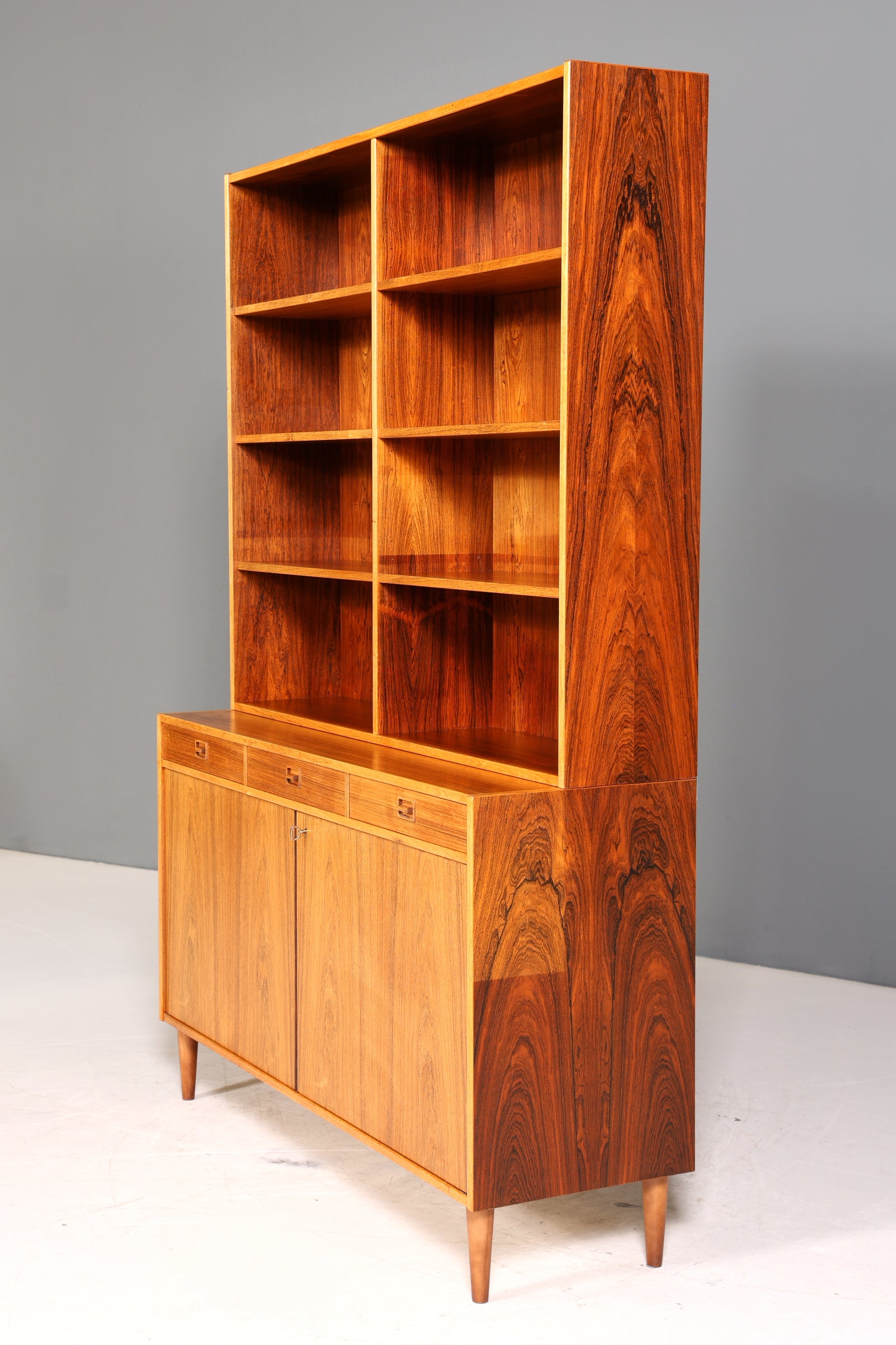 Traumhaftes Mid Century Regal echt Holz Schrank Danish Design Retro Kommode Vintage Bücherregal 60er Jahre 1 von 2