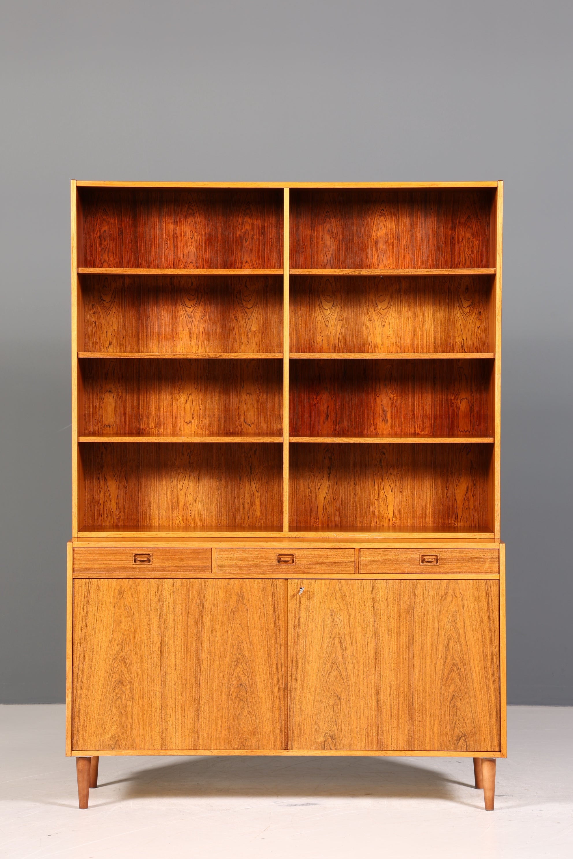 Traumhaftes Mid Century Regal echt Holz Schrank Danish Design Retro Kommode Vintage Bücherregal 60er Jahre 2 von 2