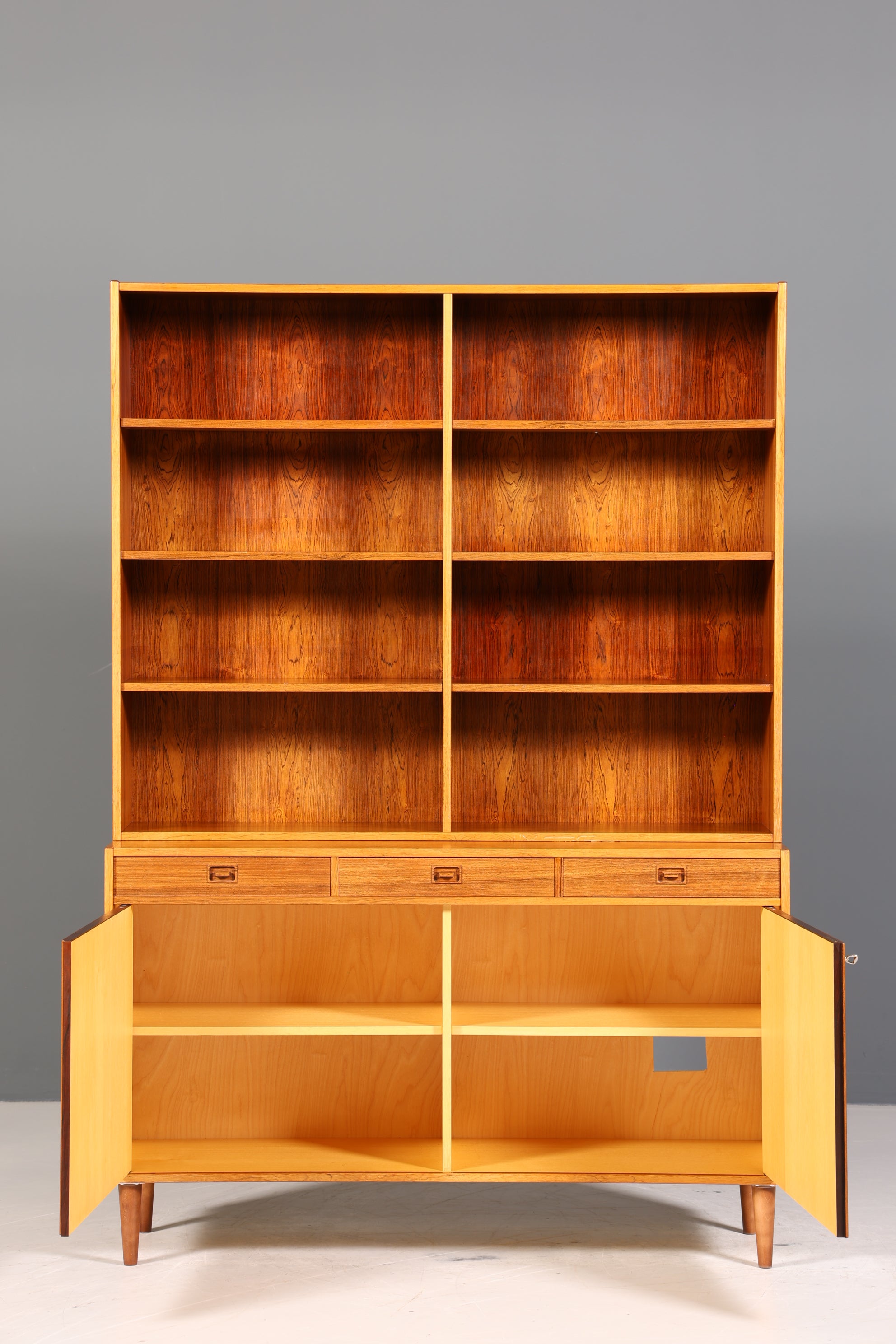 Traumhaftes Mid Century Regal echt Holz Schrank Danish Design Retro Kommode Vintage Bücherregal 60er Jahre 2 von 2