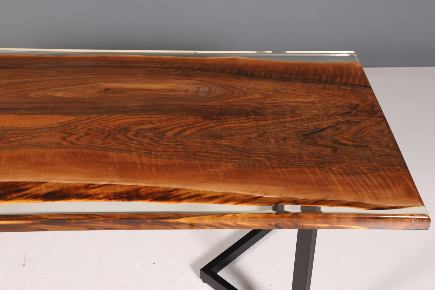 Edler Epoxidharz Tisch 220-90 cm Epoxy Nussbaum massiv Holz Esszimmer Tisch