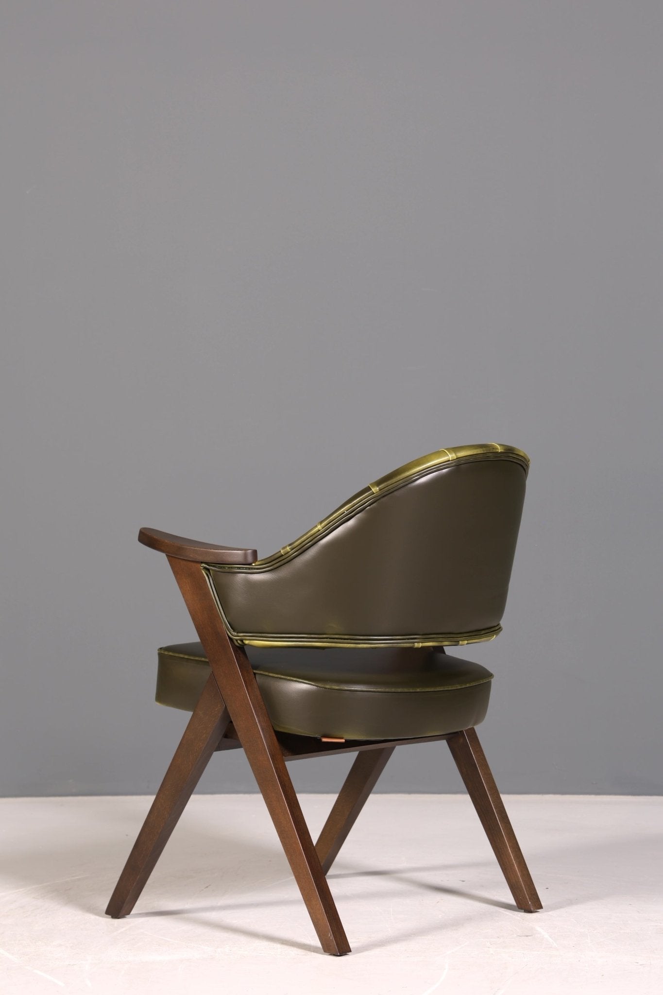 Luxuriöser "Manchester Green" Stuhl Esszimmerstuhl Lounge Stuhl im Chesterfield Design Bürostuhl