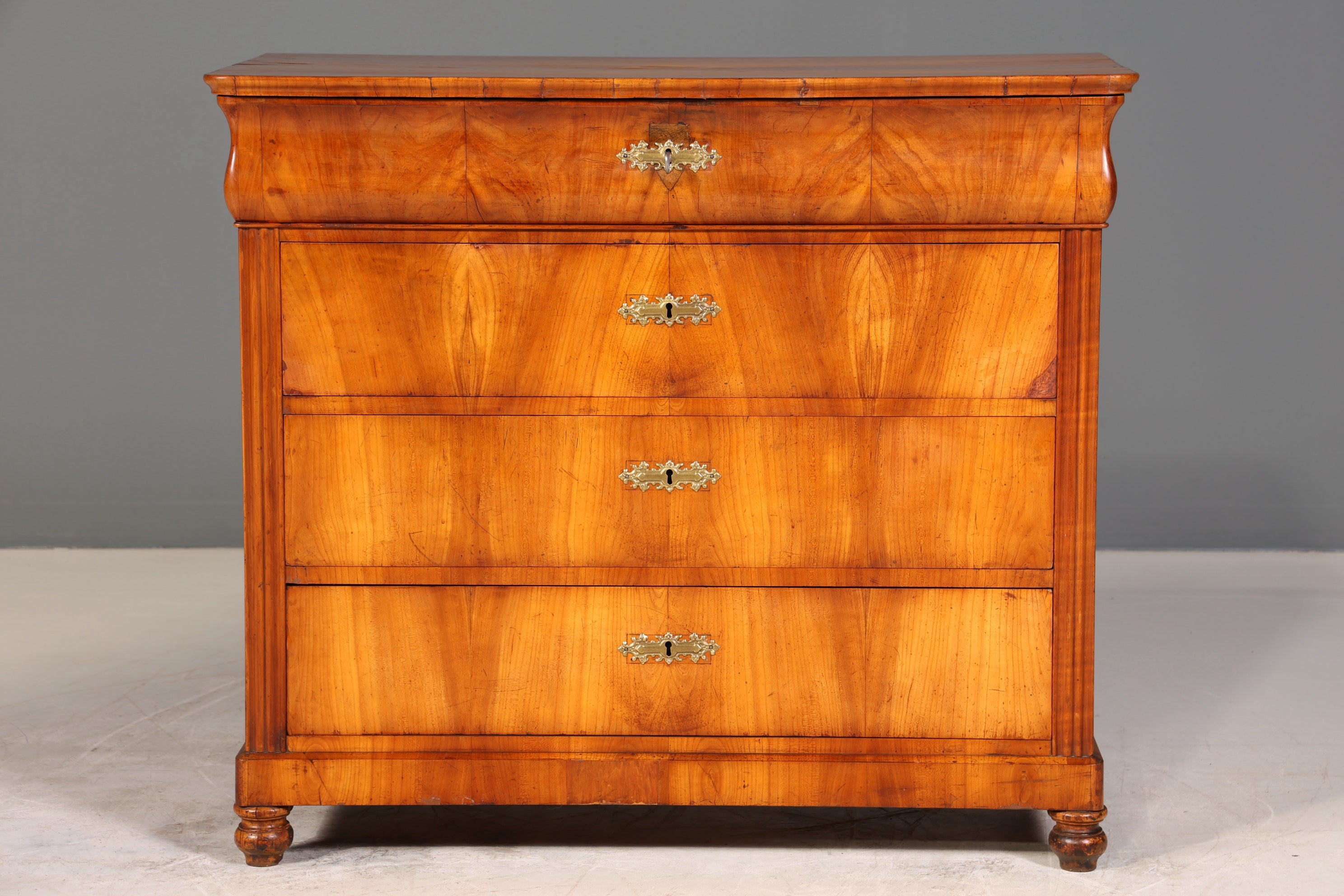 Stilvolle Biedermeier Kommode Nussbaum Louis Philippe Schubladenkommode um 1890