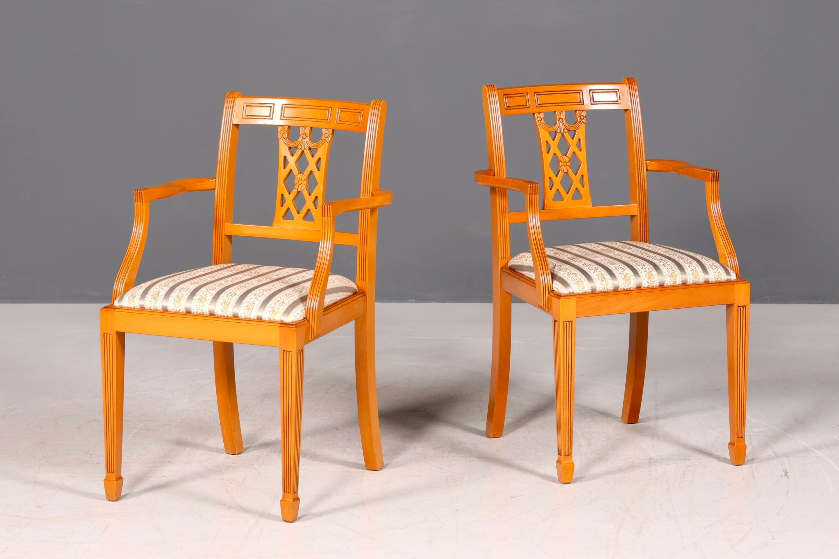 G058 Finish Wunderschöner Englischer Stuhl UK Küchenstuhl Antik Stil Sekretär Stuhl Polsterstuhl