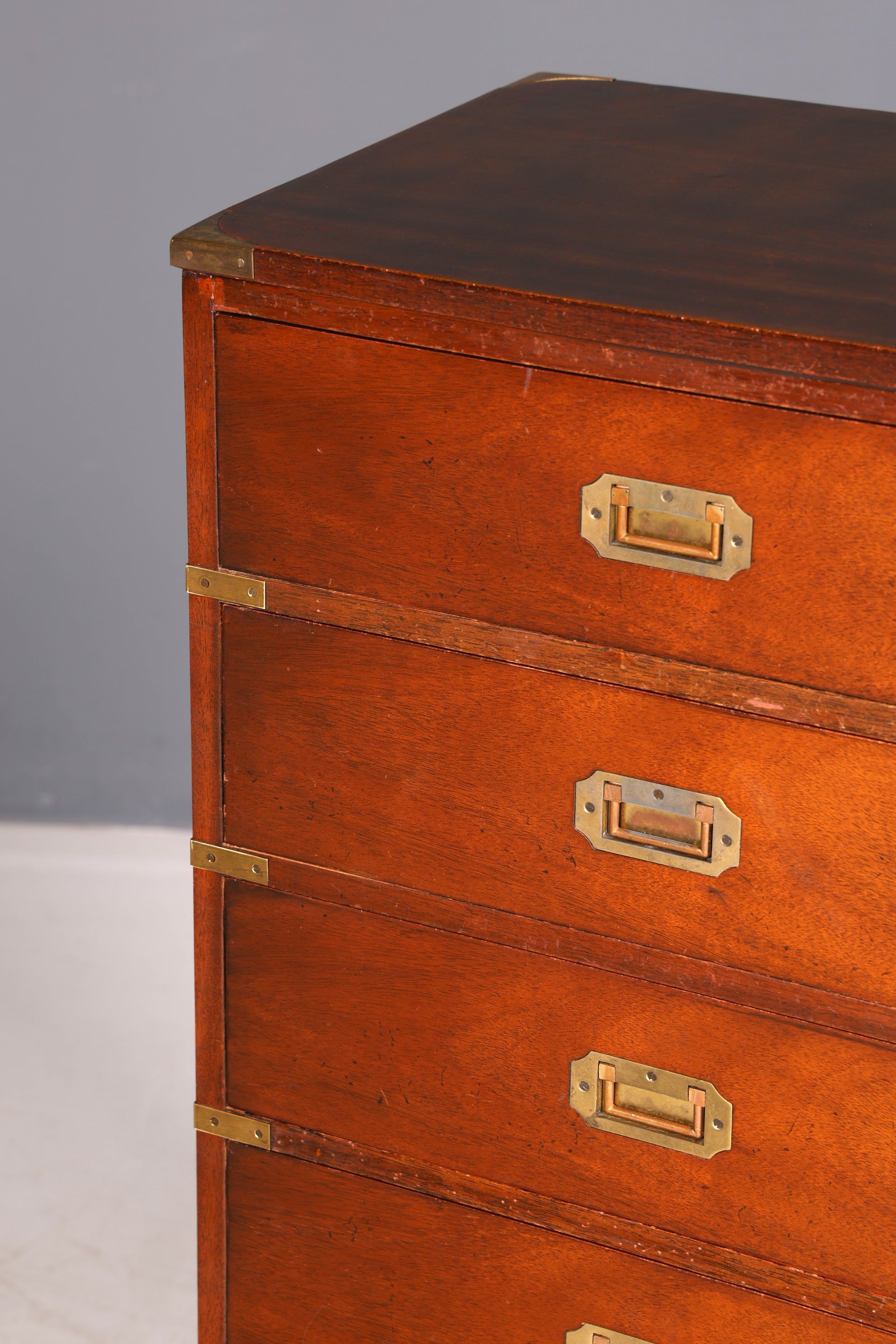 Wunderschöne Maritime Kommode Englisch Vertiko Military Chest Schrank Schubladenkommode Antik Vintage