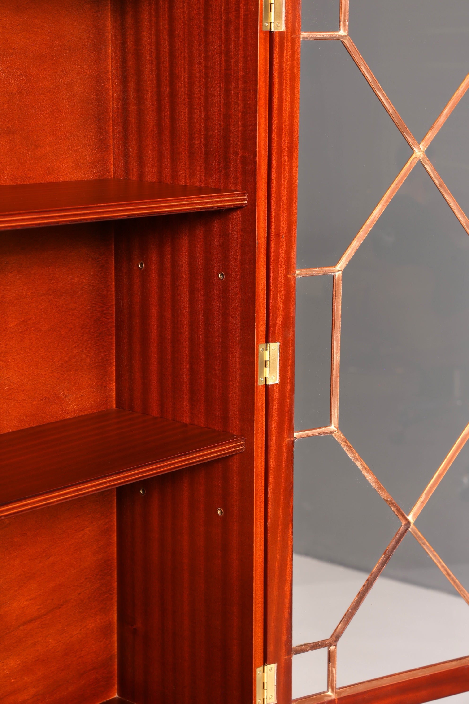 Wunderschöne Englische Vitrine Bibliothek Mahagoni Bücherschrank UK Buffet Schrank 60s Jahre