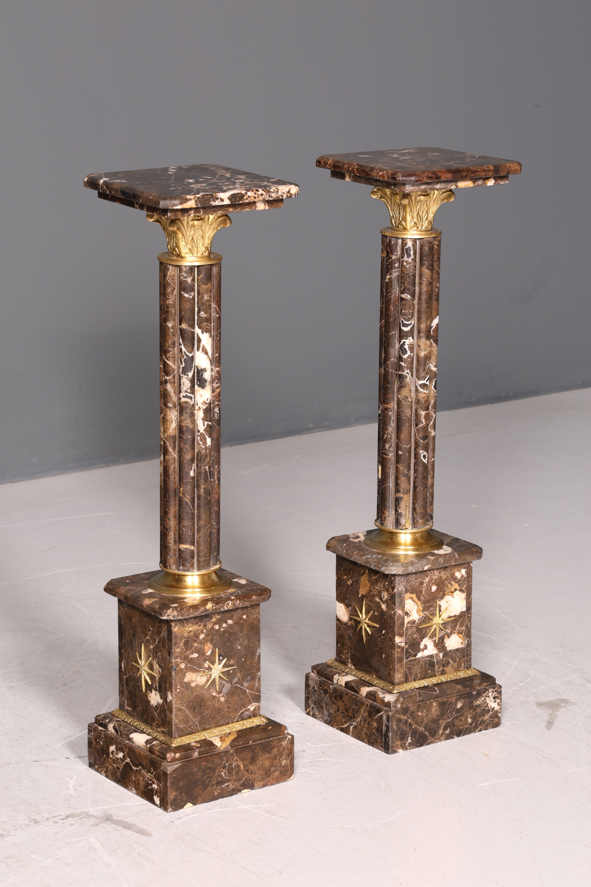 Wunderschöne Barock Stil Säule Louis XV Marmor Blumensäule Naturstein Sockel Ablage