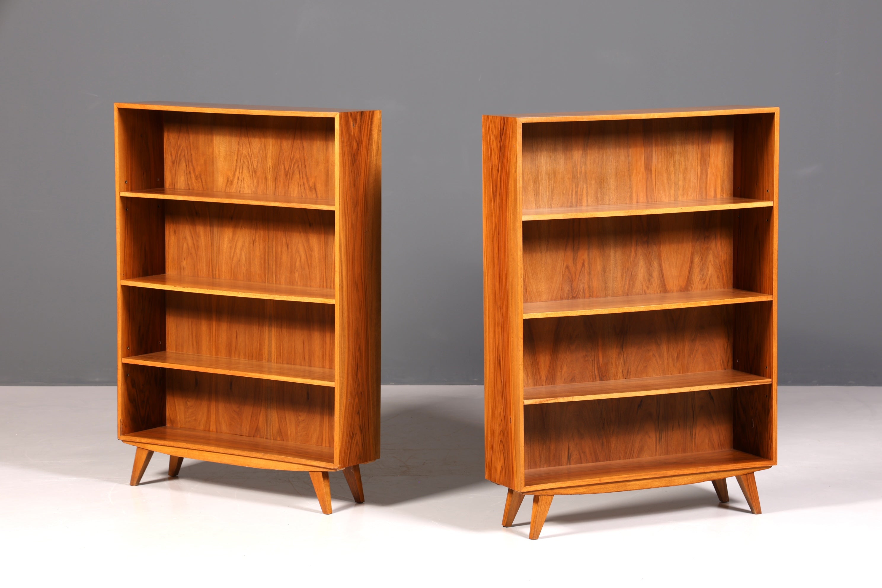 Wunderschönes Original Musterring Regal Mid Century Bücherregal Retro echt Holz Buchablage 1 von 2