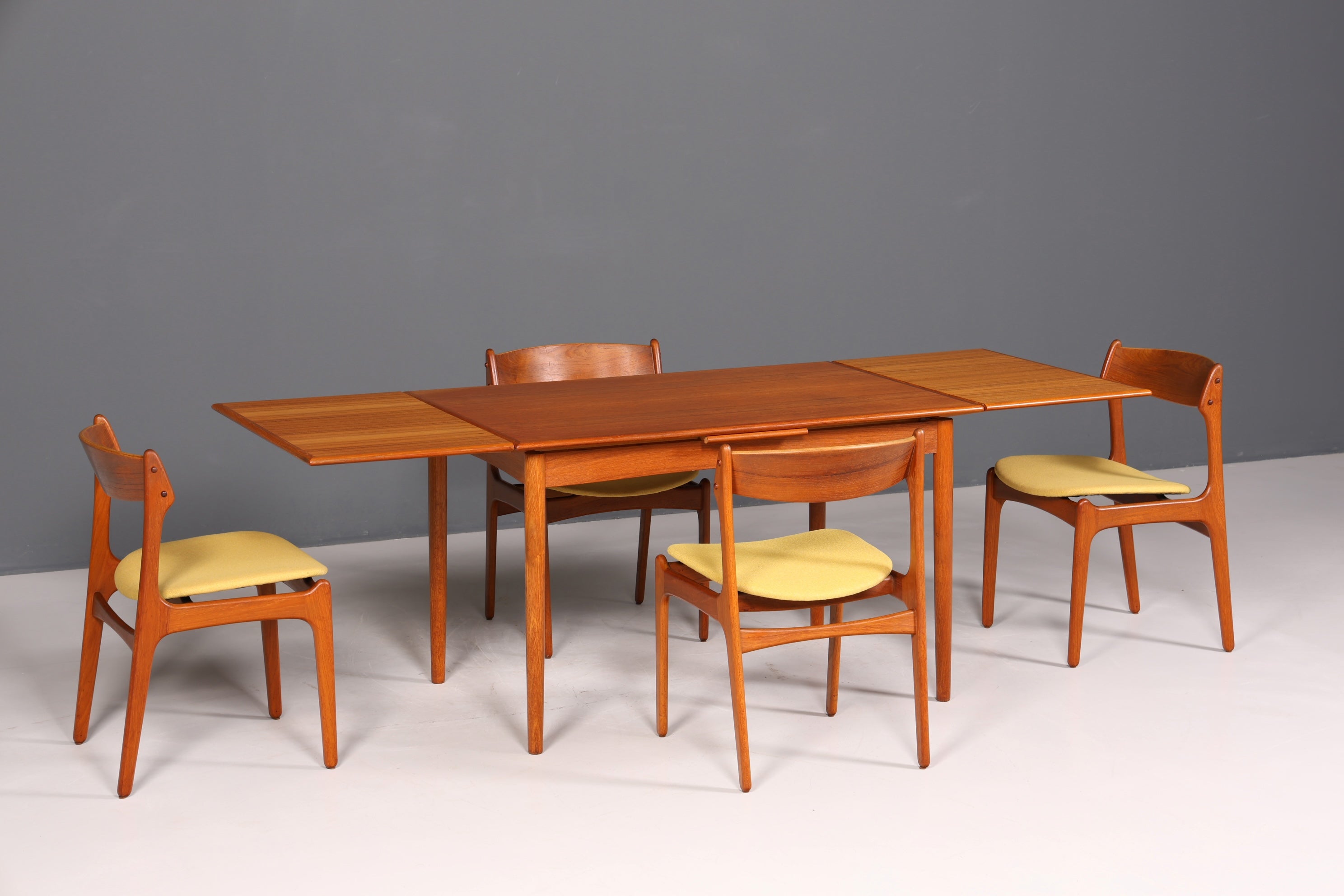 4x Original Erik Buch Stühle von Oddense Maskinsnedkeri A-S Mid Century Danish Design Teak Holz Esszimmer Stühle Küchenstühle