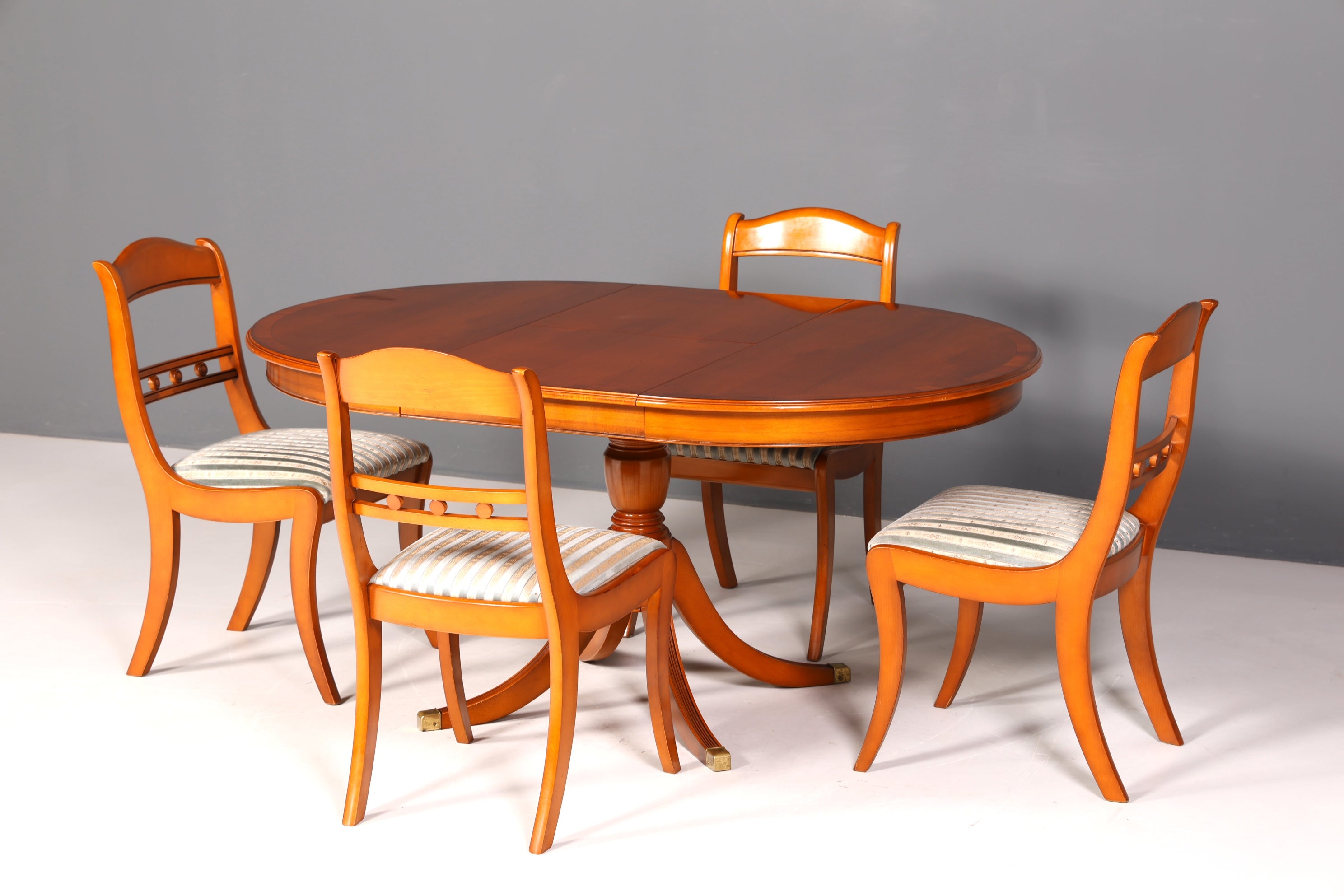 G094 Finish cm Wunderschöner Englischer Tisch ausziehbarer Esstisch Antik Stil 60s Küchentisch Eibe