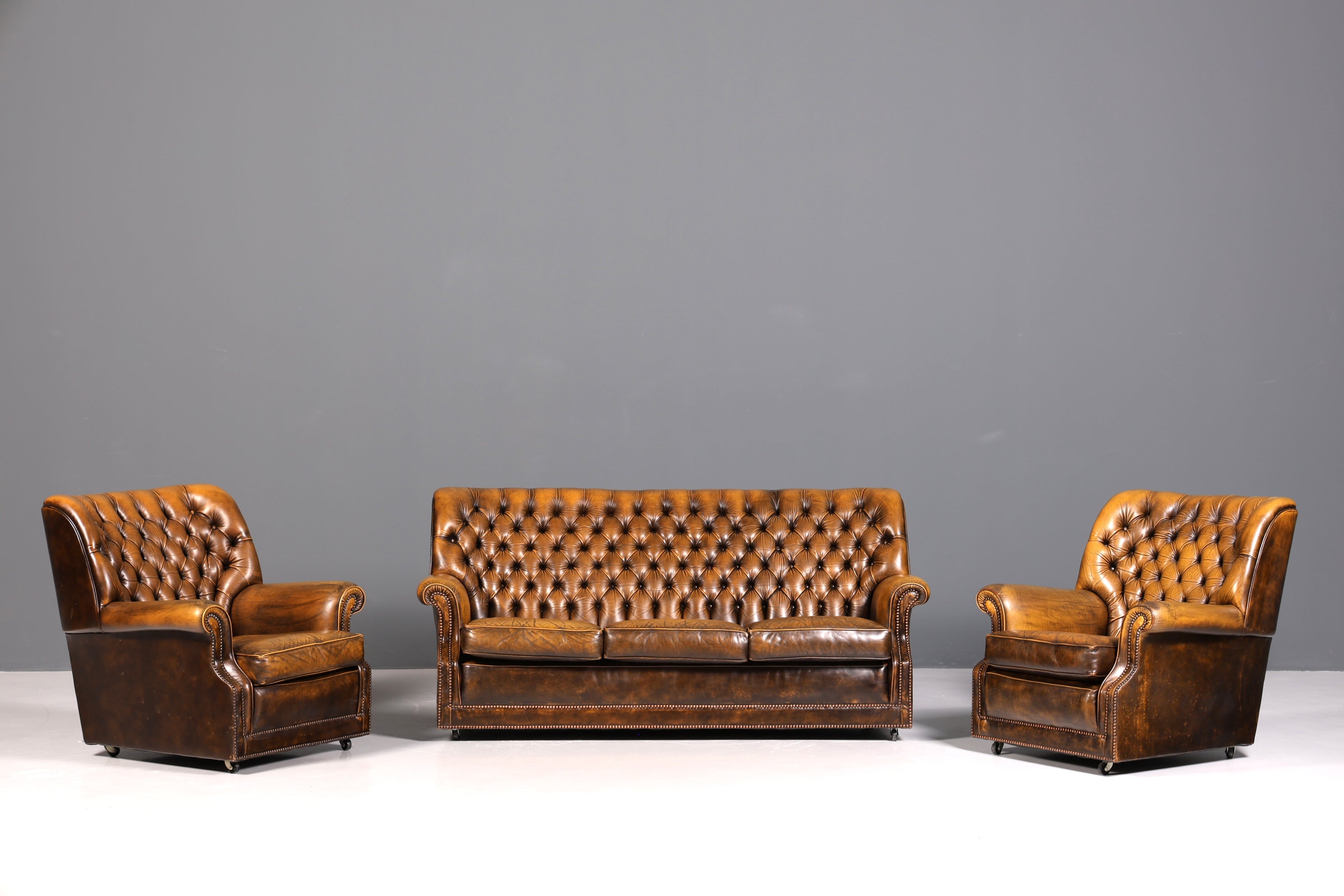 Stilvoller Original Chesterfield Sessel Englischer Armlehnsessel Englisch Herrensessel 2 von 2