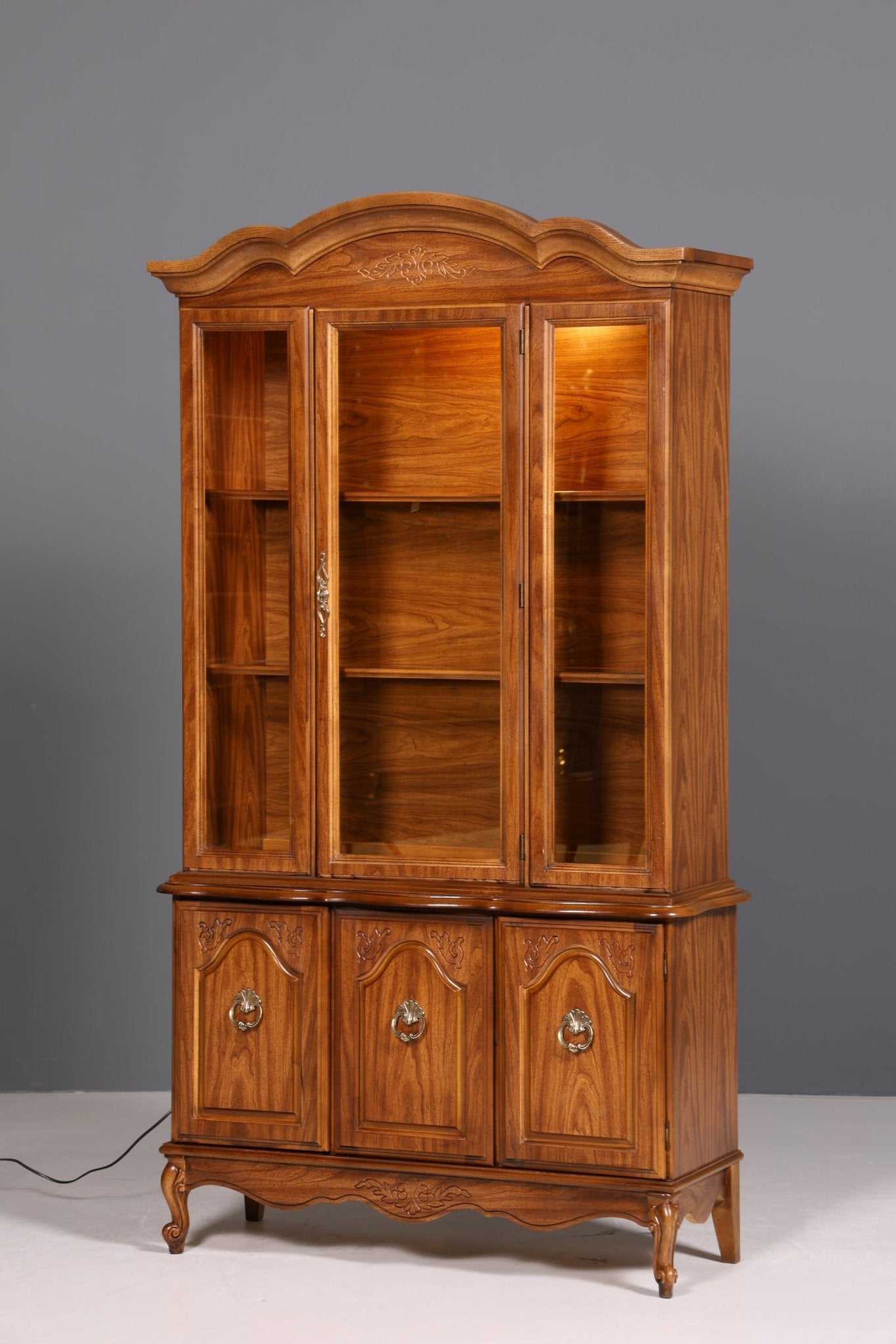 Wunderschöne Chippendale Vitrine Regal Schrank Barock Stil Bücherregal Geschirrschrank