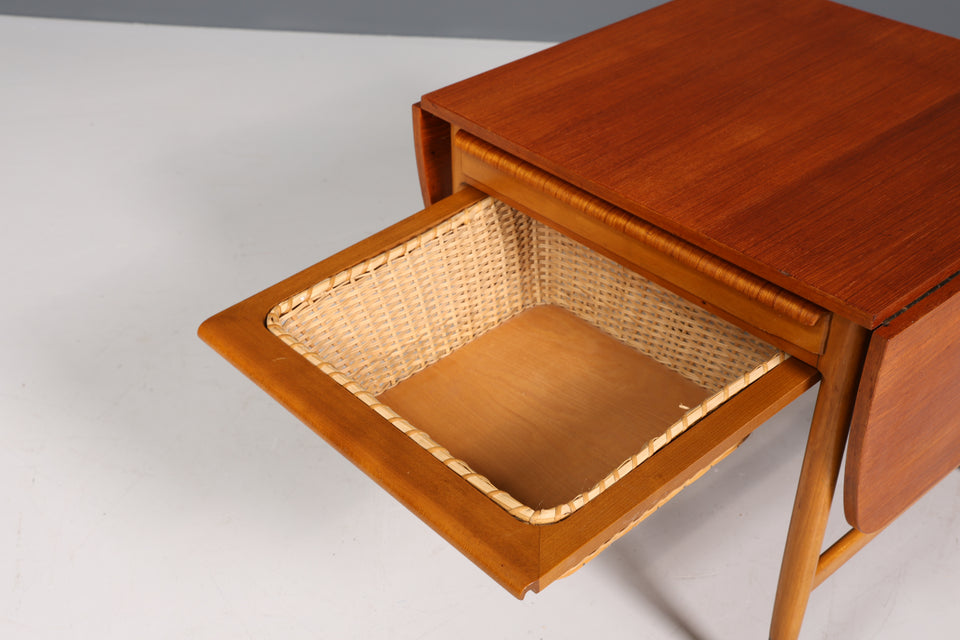 Wunderschöner Tisch Danish Design Beistelltisch Ablage Nähtisch