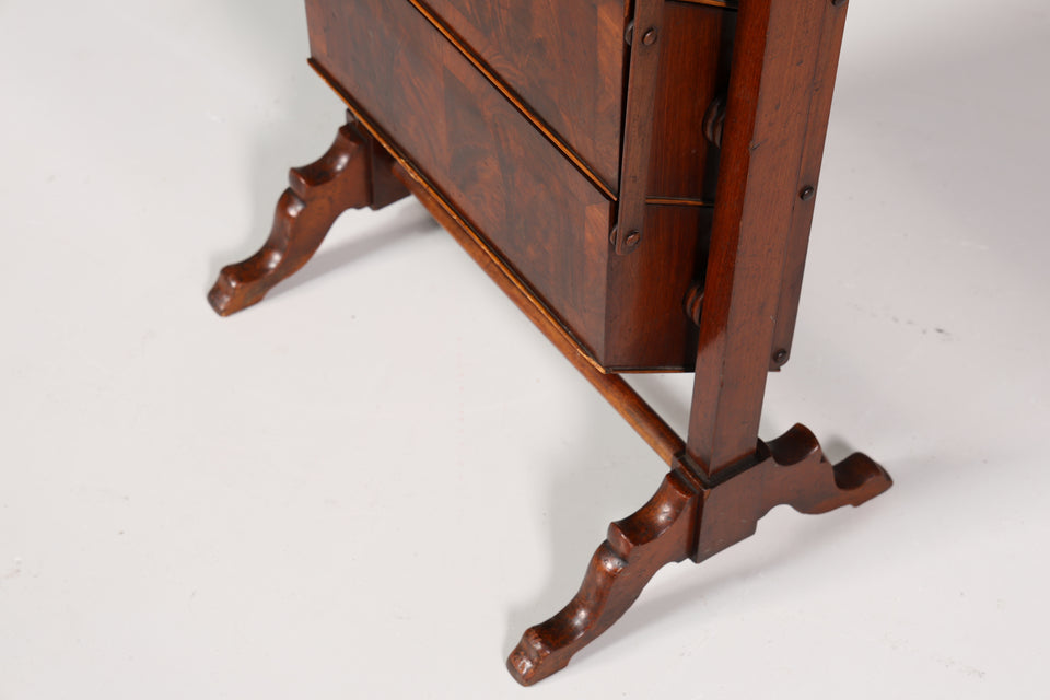 Ungewöhnlicher Biedermeier Nähschrank Antik Mahagoni Nähkästchen