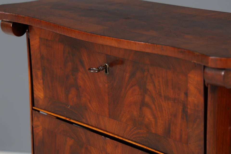 Ungewöhnlicher Biedermeier Nähschrank Antik Mahagoni Nähkästchen