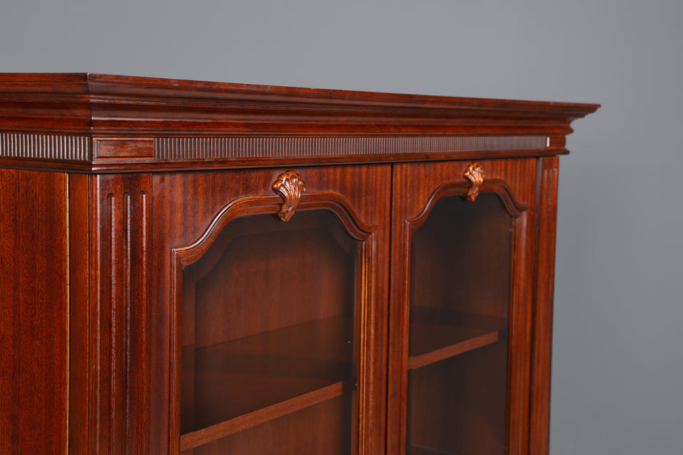 Traumhafte Vitrine im Englischen Stil Regal Geschirrschrank Gründerzeit Stil