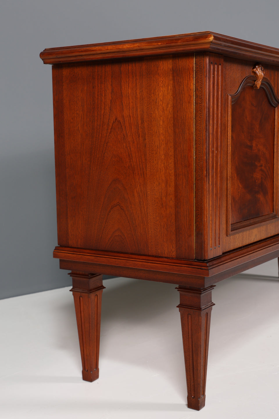 Traumhaftes Sideboard im Englischen Stil Mahagoni Gründerzeit Stil Kommode