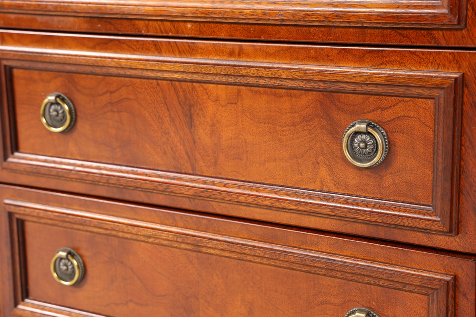 Traumhaftes Sideboard im Englischen Stil Mahagoni Gründerzeit Stil Kommode