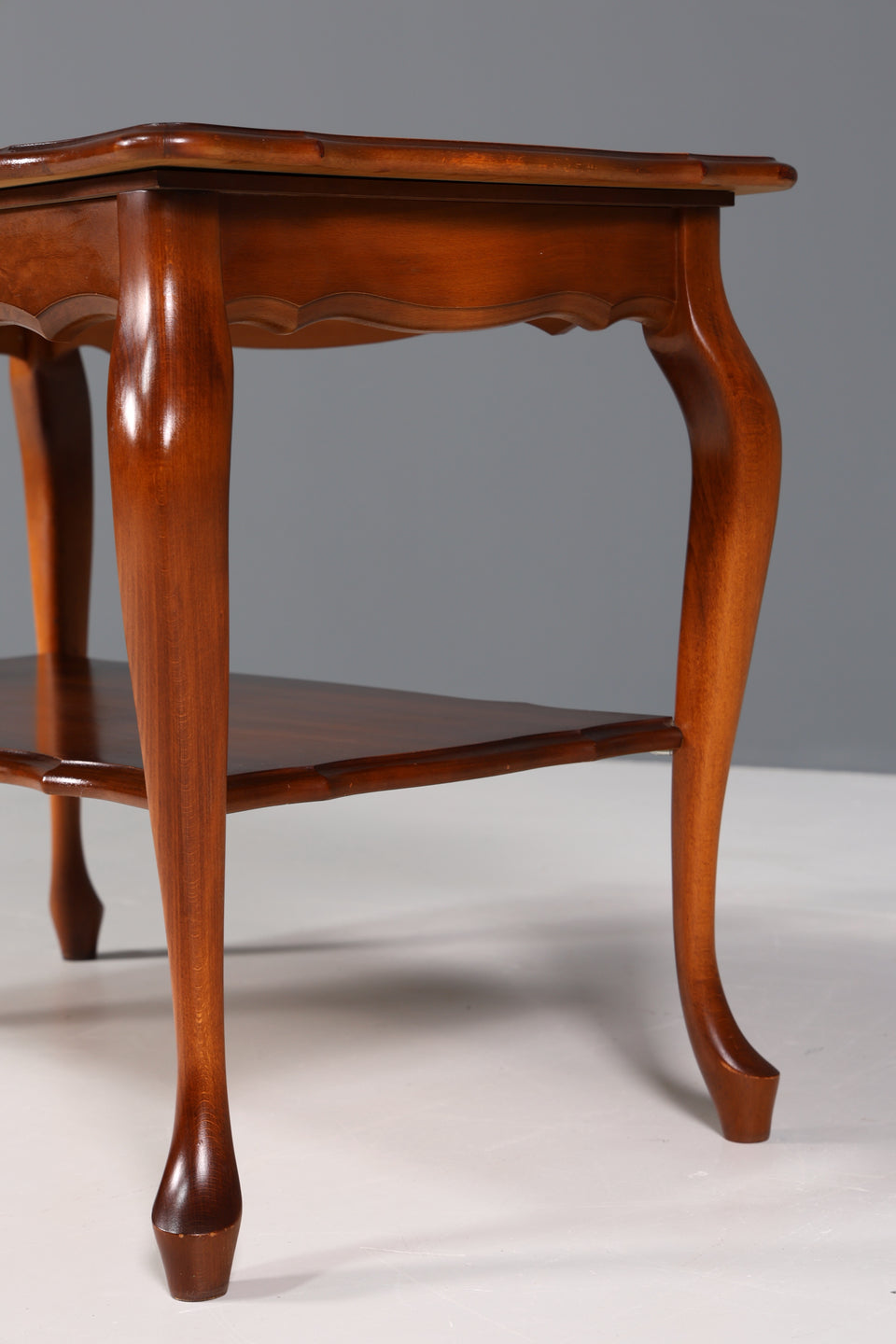 Stilvoller Chippendale Tisch Beistelltisch Barock Antik 20s TV Konsole