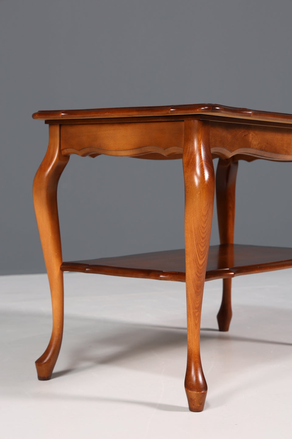 Stilvoller Chippendale Tisch Beistelltisch Barock Antik 20s TV Konsole