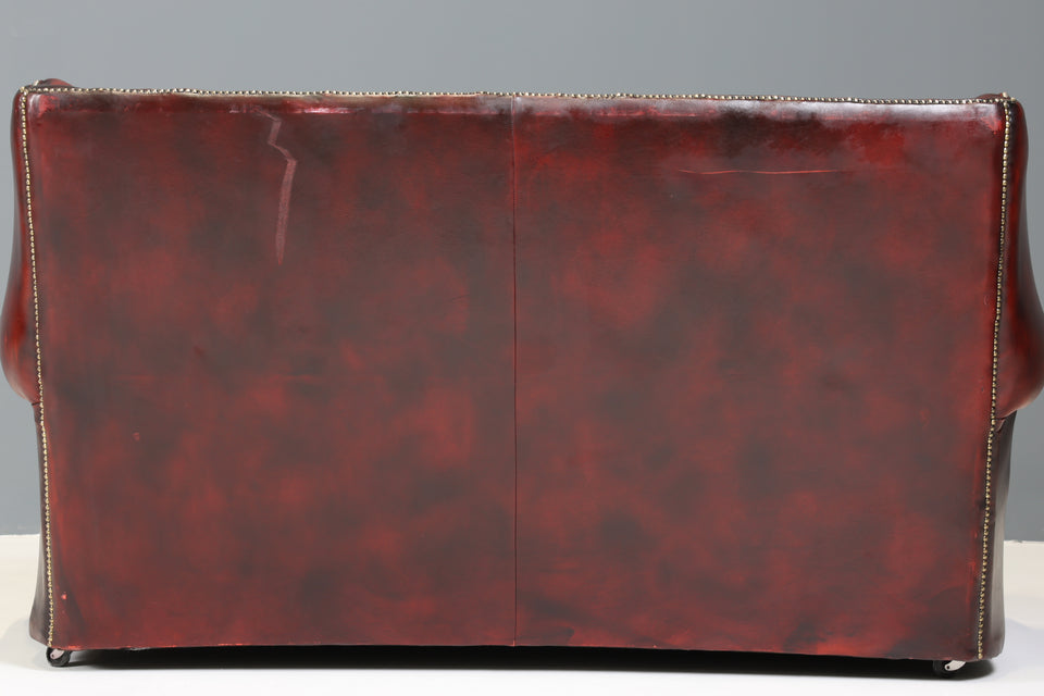 Original Chesterfield 3er Sofa Englisch Oxblood Leder
