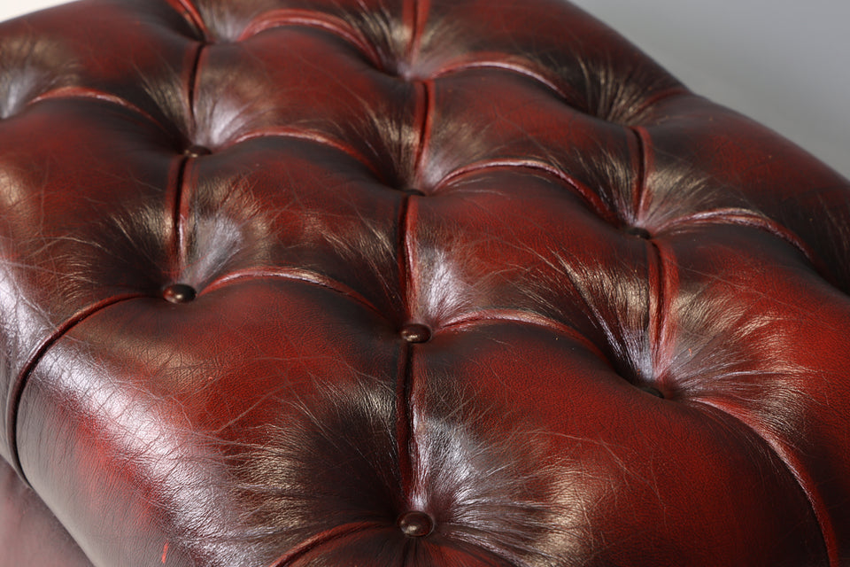 Original Chesterfield Hocker echt Leder Oxblood Fusshocker