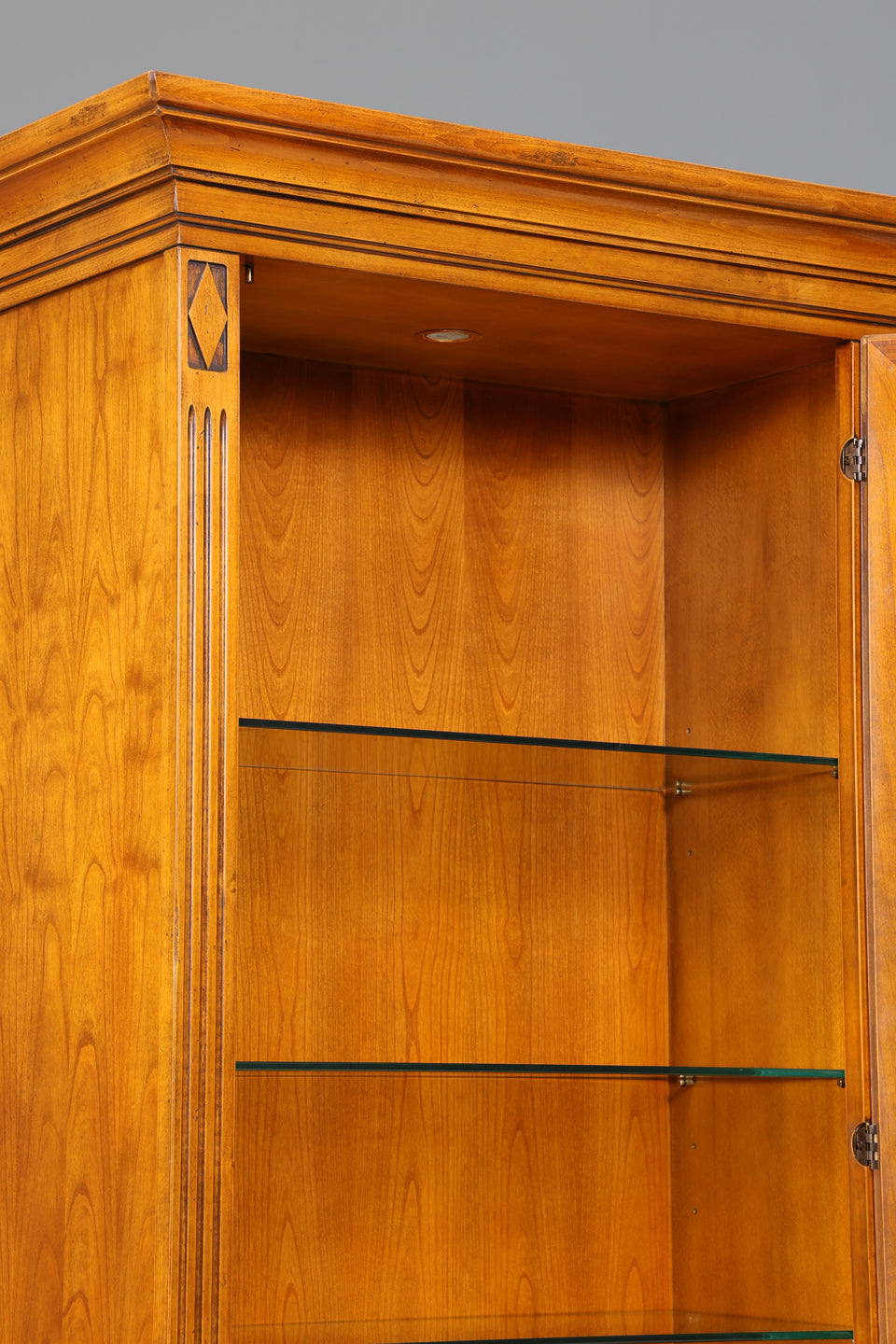 Traumhafte Original Selva Vitrine Antik Stil Schrank