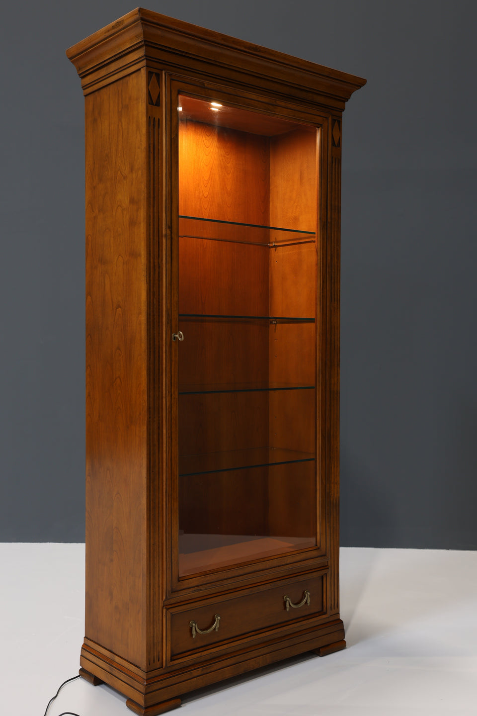 Traumhafte Original Selva Vitrine Antik Stil Schrank