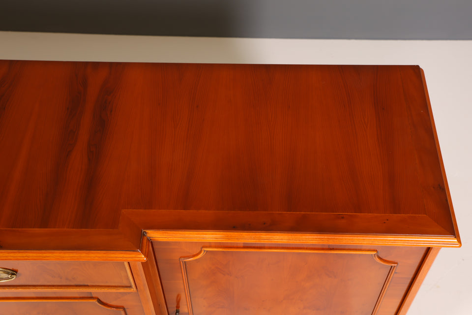 Traumhaftes Original Heldense Sideboard Buffet Antik Stil Schrank