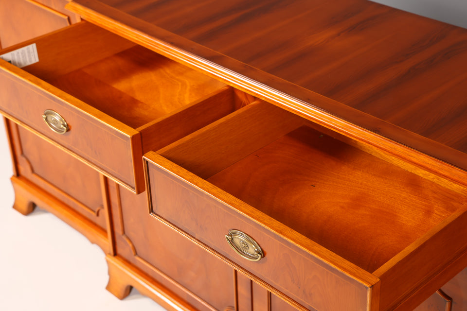 Traumhaftes Original Heldense Sideboard Buffet Antik Stil Schrank