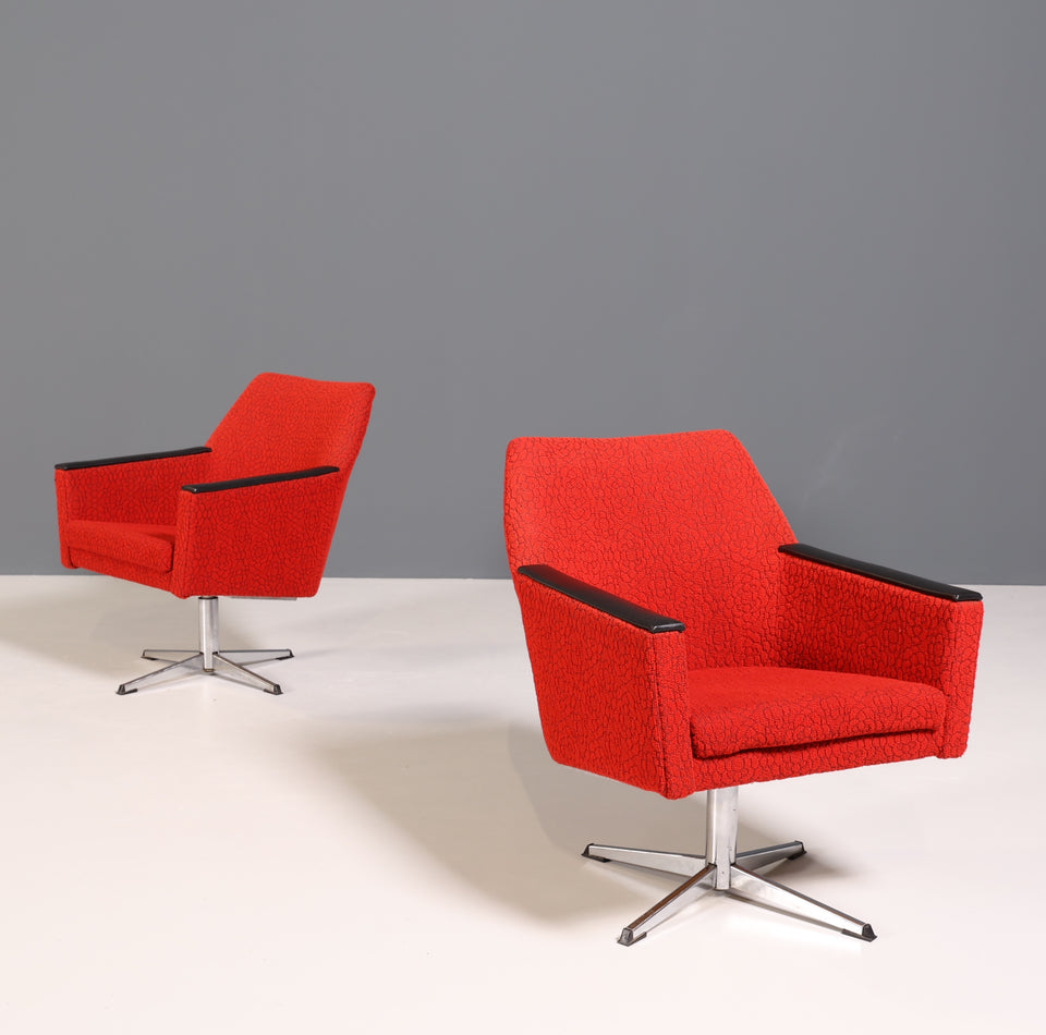 Schlichter Mid Century Sessel Vintage Cocktail Drehsessel Rot Stoff 1 von 2