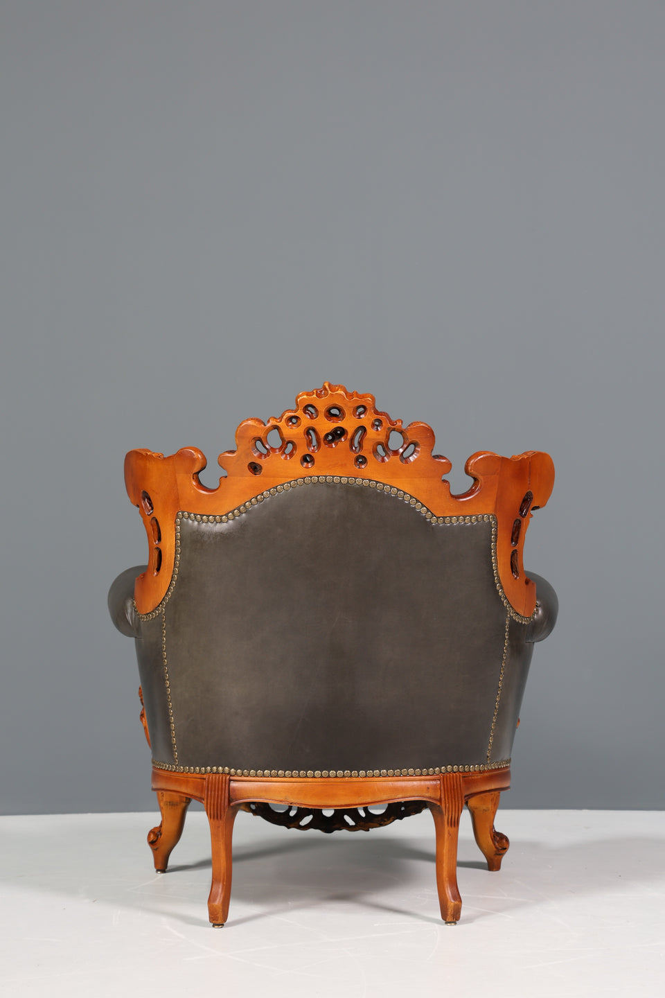 Königlicher Barock Sessel echt Leder Luxus Chesterfield Sessel 1 von 2