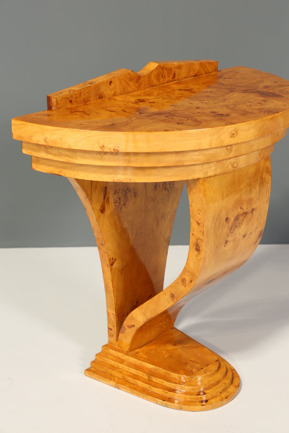 Traumhafte Art Deco Stil Wandkonsole Birke Flurablage