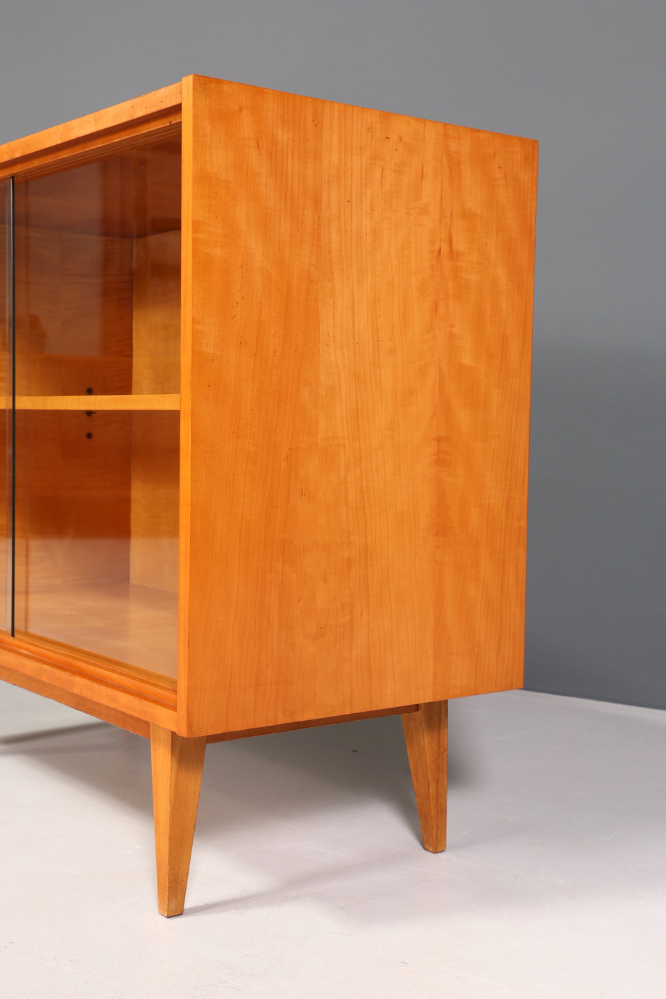 Wunderschöne Mid Century Vitrine Vintage Schrank Kommode 2 von 2