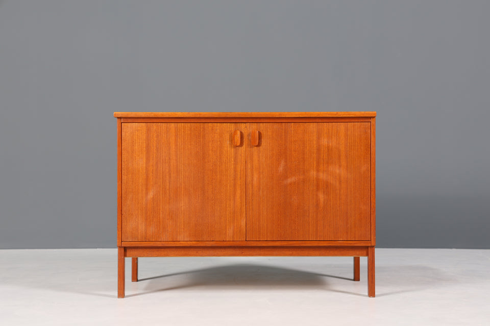 Wunderschöne Danish Teak Holz Kommode Mid Century Sideboard