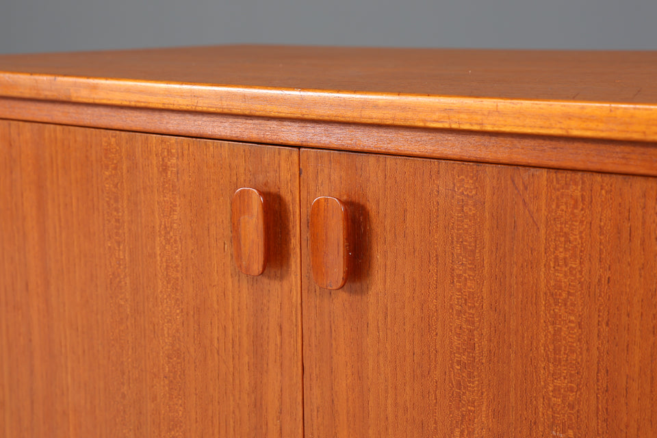 Wunderschöne Danish Teak Holz Kommode Mid Century Sideboard