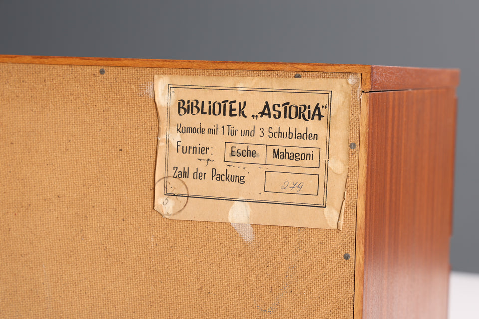 Schlichte Mid Century Kommode Vintage 60s 70s Flurkommode