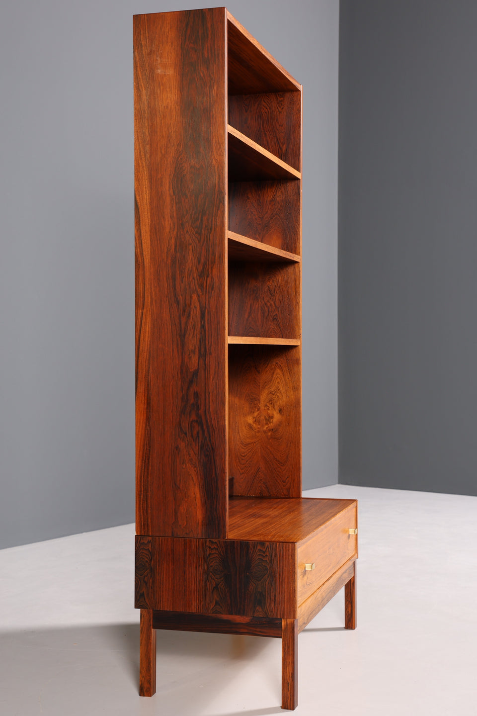 Wunderschönes Palisander Regal Mid Century Vintage Bücherregal 60s
